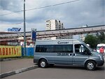 Бесплатный автобус Genser в пункт аренды автомобилей АрендаАвто-бла на ул.Добролюбова